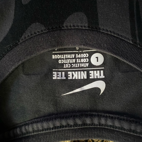 Dri fit Nike T-shirt - Picture 2 of 4